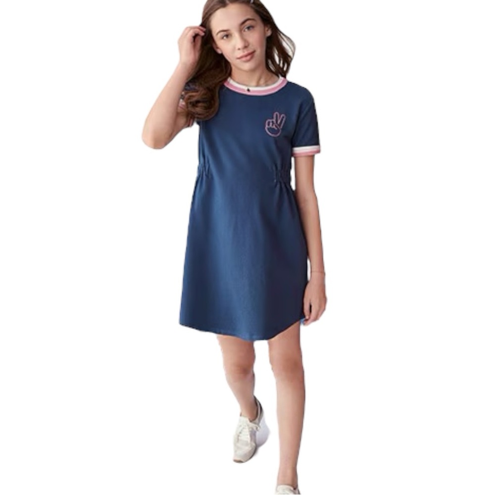 Evsie Peace Pocket Dress